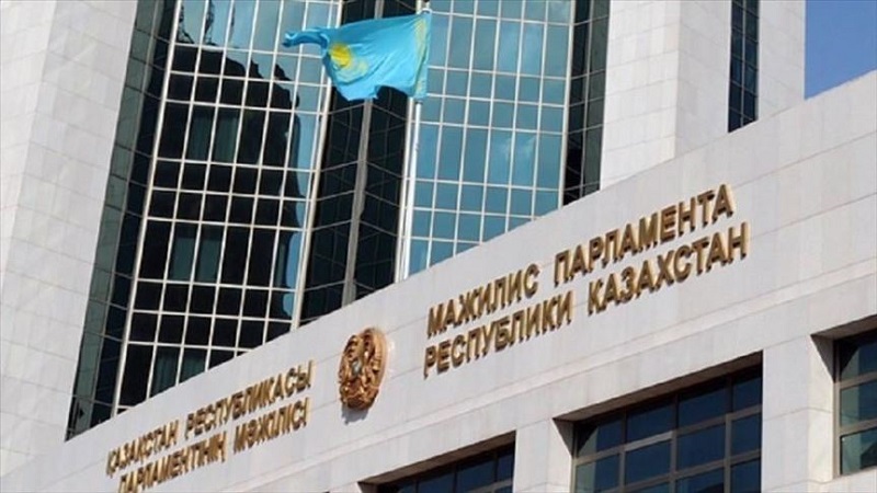 В Казахстане биржи и обменники стали субъектами финмониторинга