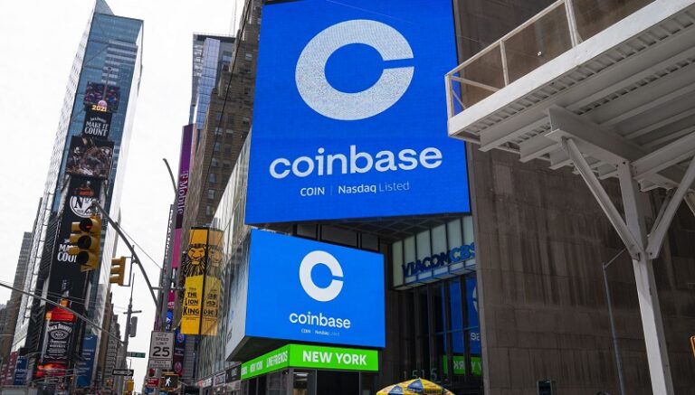Стоимость акций Coinbase обвалилась до минимума