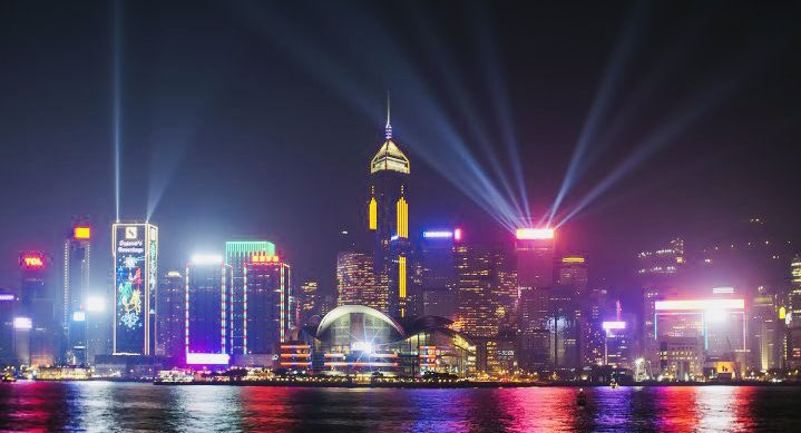 В Гонконге призвали биржу Coinbase переехать к ним
