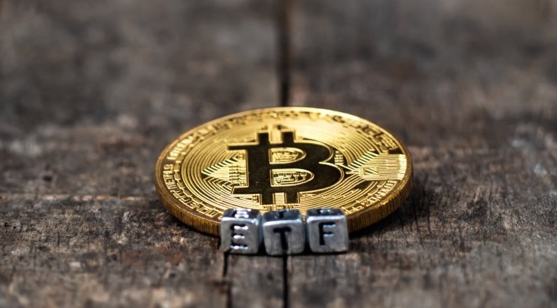 SEC США массово одобрит заявки на биткоин-ETF, - мнение