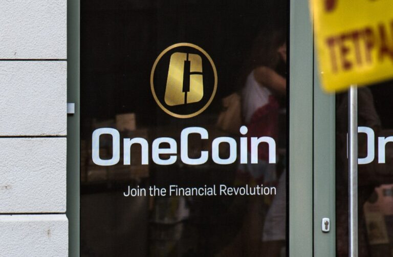 1200px-OneCoin_logo_on_their_office_door_in_Sofia,_Bulgaria_(cropped)